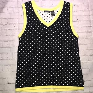 YARN & STITCHES polka dot v-neck vest. Size medium.